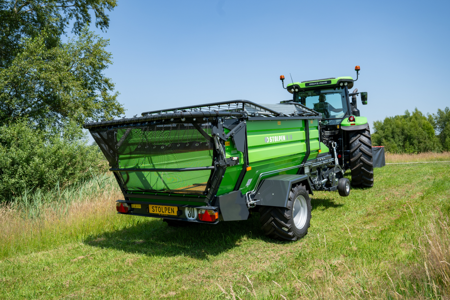 Stolpen opraapwagen 8.16 met neerklapbare bovenbouw